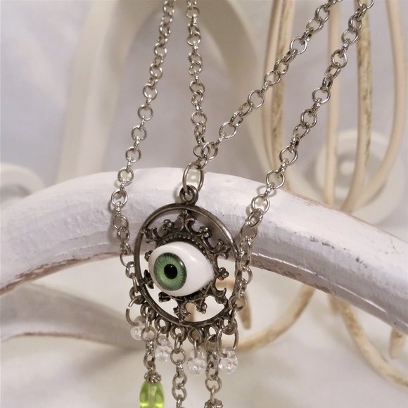 HANDMADE Green Fairy necklace - Picture 5 of 6